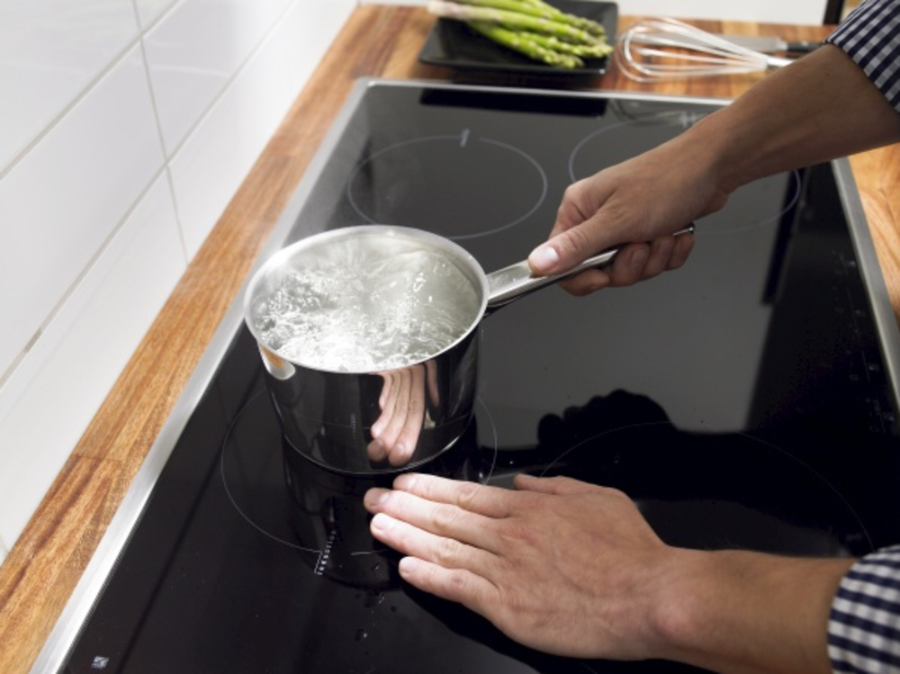 https://www.appliancesonline.com.au/academy/wp-content/uploads/2012/10/Appliances-online-australia-induction-cooking-recipes1.jpg